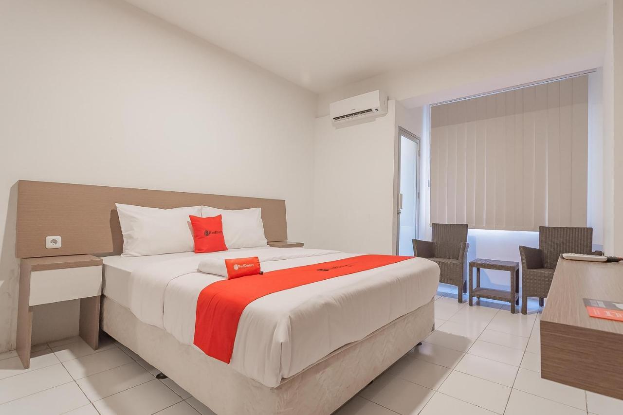 Reddoorz Apartment @ Emerald Towers Bandung Esterno foto