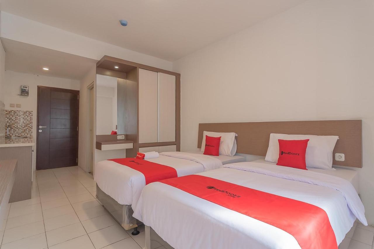 Reddoorz Apartment @ Emerald Towers Bandung Esterno foto