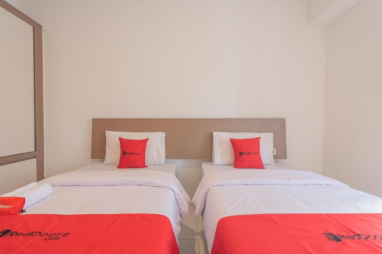 Reddoorz Apartment @ Emerald Towers Bandung Esterno foto