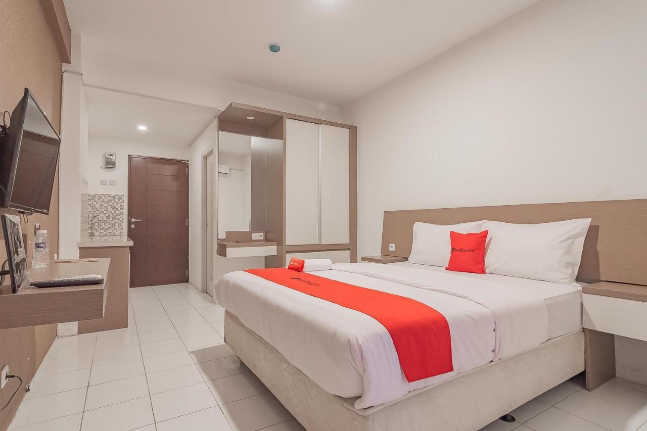 Reddoorz Apartment @ Emerald Towers Bandung Esterno foto