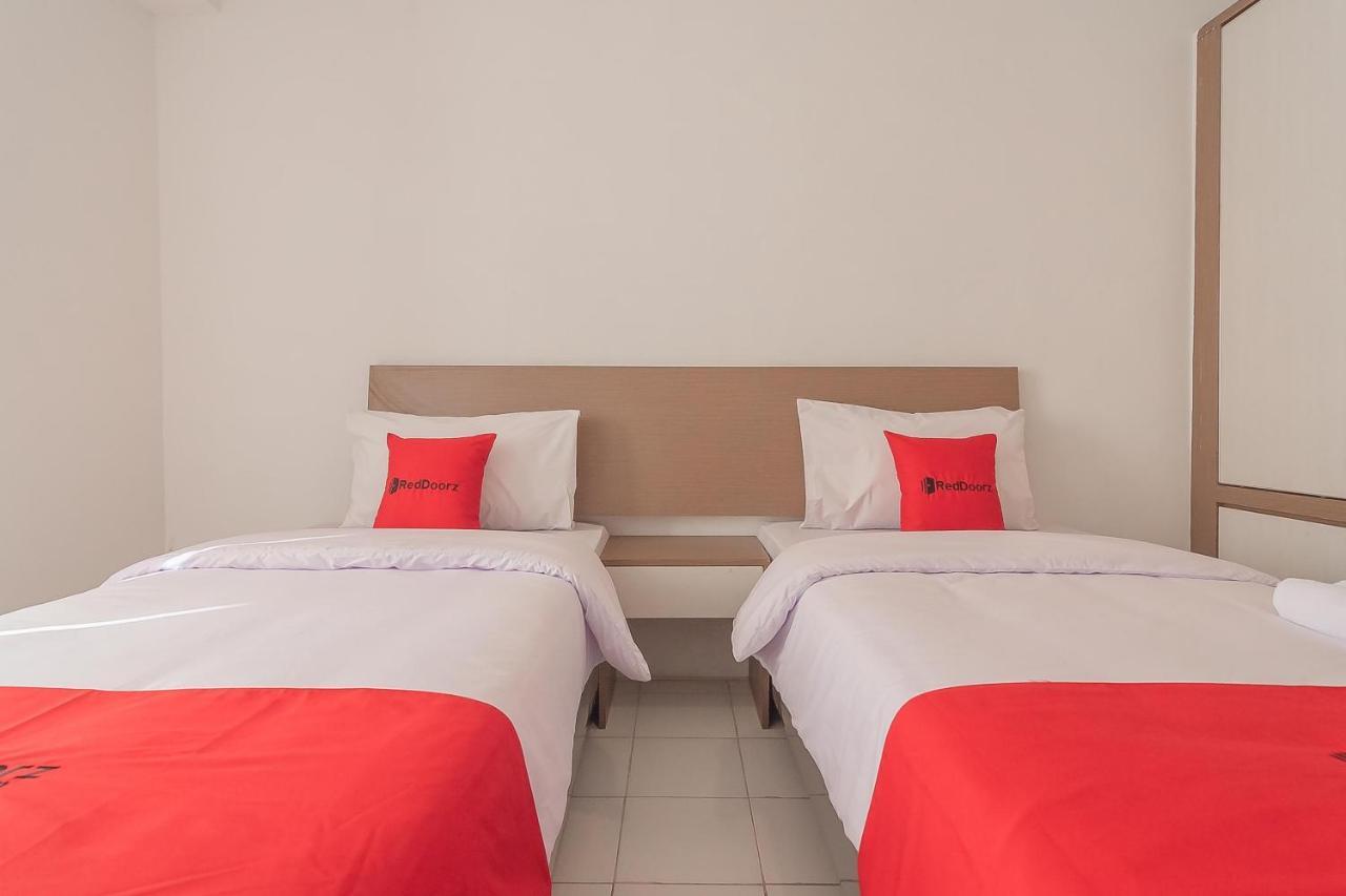 Reddoorz Apartment @ Emerald Towers Bandung Esterno foto